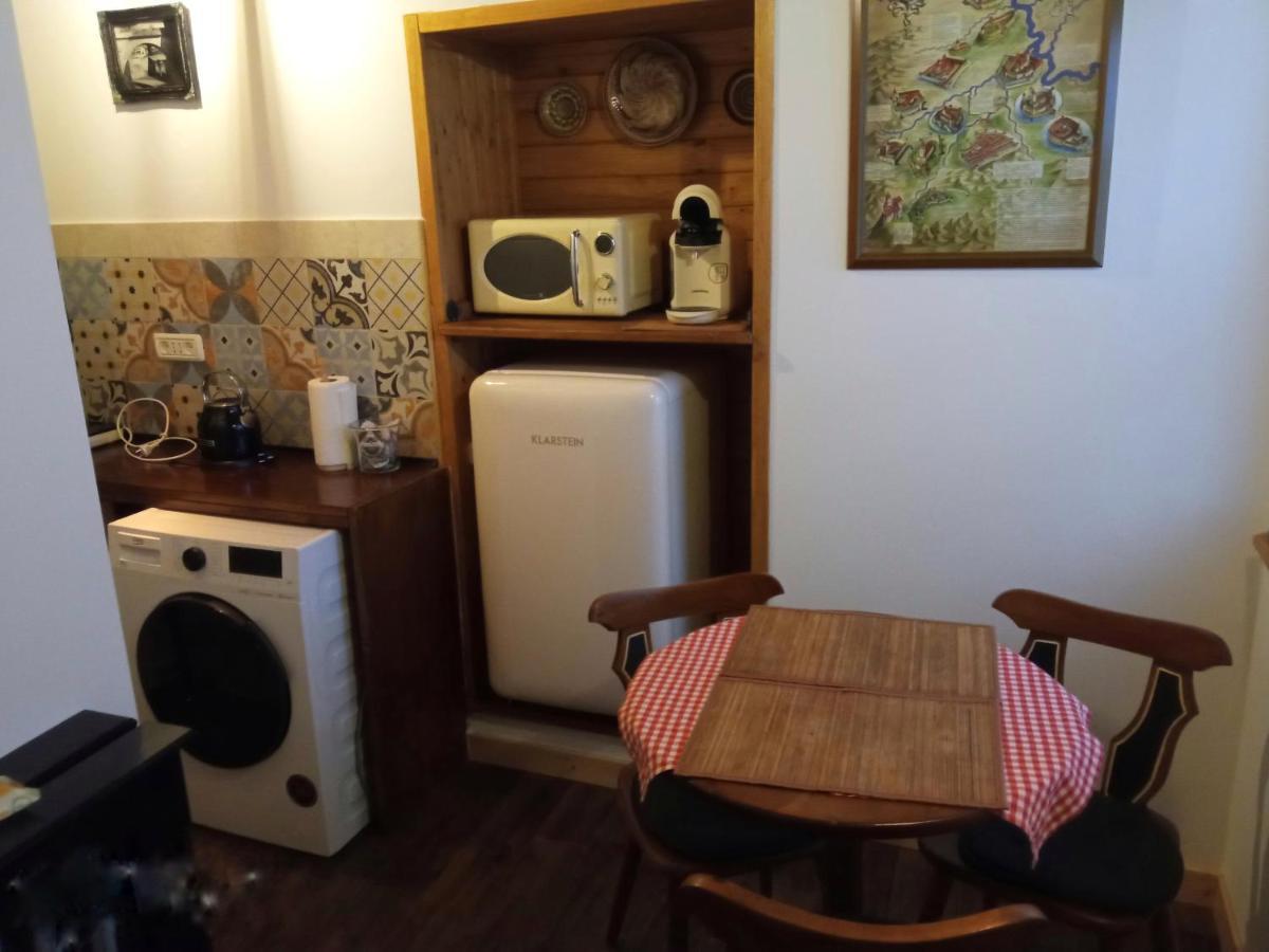 Crown Of Karolina Apartment Brasov Luaran gambar