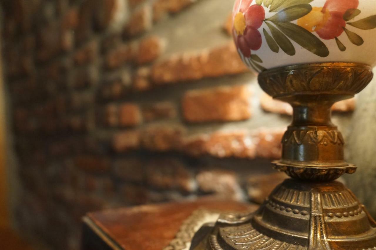 Crown Of Karolina Apartment Brasov Luaran gambar